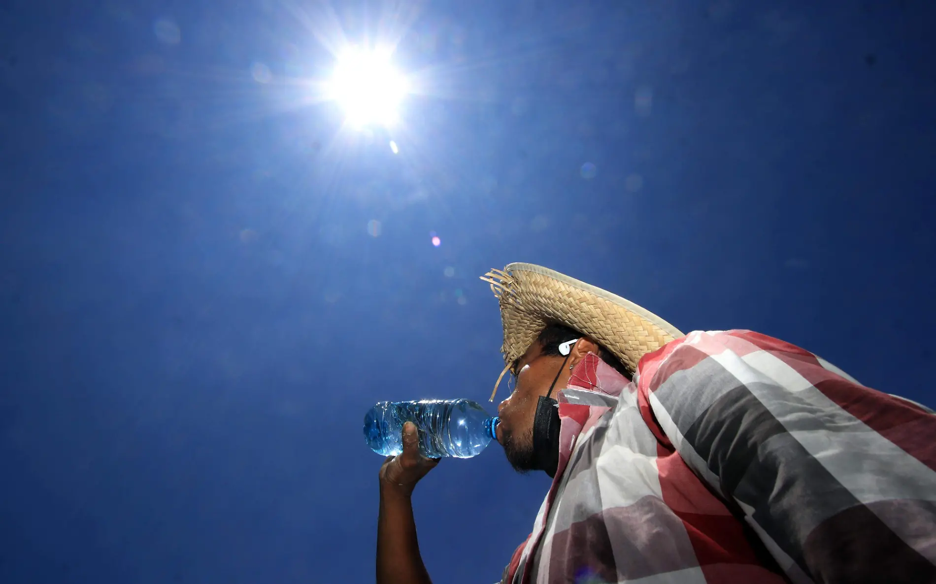 Ola de calor afecta a poblanos8